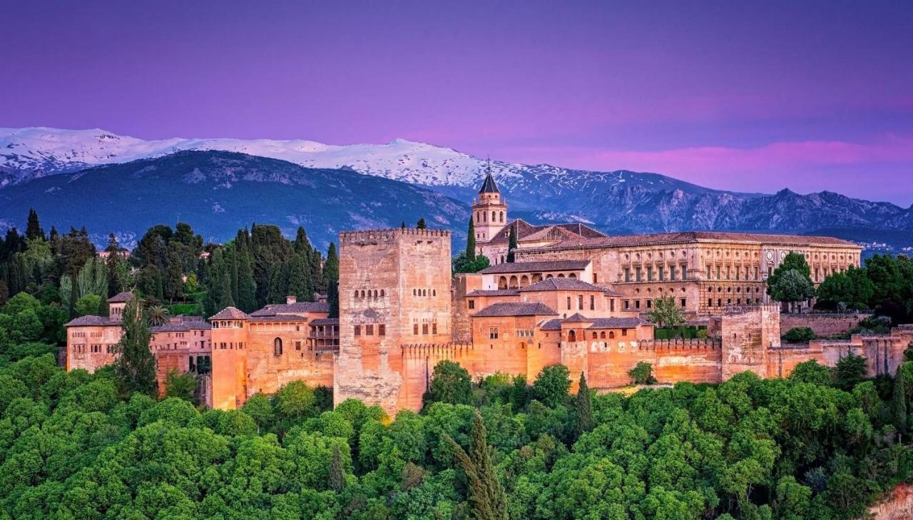 Lightbooking Capuchinas Apartamento Granada